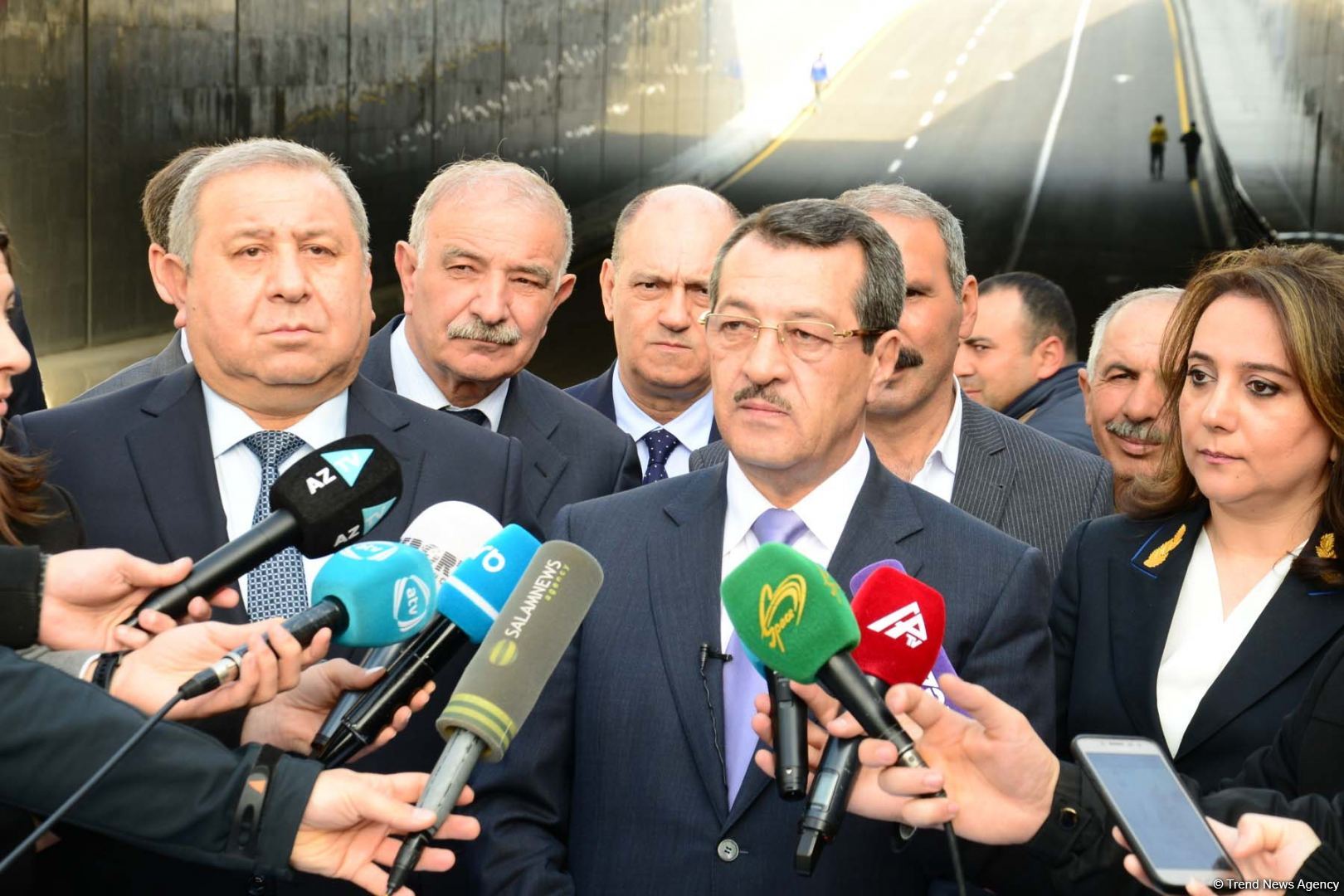Bakıda iki yeni avtomobil tuneli istifadəyə verilib (FOTO)
