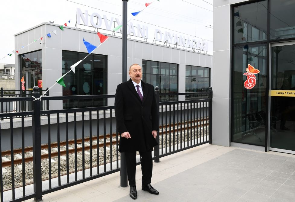 Prezident İlham Əliyev Abşeron dairəvi dəmir yolunun Pirşağı-Görədil-Novxanı-Sumqayıt hissəsinin yenidənqurmadan sonra açılışında iştirak edib (FOTO/VİDEO) (YENİLƏNİB)