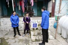 Heydər Əliyev Fondu ünvanlı sosial yardım alan ailələrə Novruz sovqatları paylayıb (FOTO)