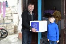 Heydər Əliyev Fondu ünvanlı sosial yardım alan ailələrə Novruz sovqatları paylayıb (FOTO)
