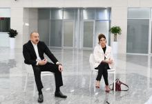 Prezident İlham Əliyev və birinci xanım Mehriban Əliyeva “Yeni klinika” tibb müəssisəsinin açılışında iştirak ediblər (FOTO/VİDEO) (YENİLƏNİB-2)