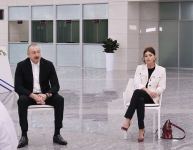 Prezident İlham Əliyev və birinci xanım Mehriban Əliyeva “Yeni klinika” tibb müəssisəsinin açılışında iştirak ediblər (FOTO/VİDEO) (YENİLƏNİB-2)