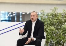 Prezident İlham Əliyev və birinci xanım Mehriban Əliyeva “Yeni klinika” tibb müəssisəsinin açılışında iştirak ediblər (FOTO/VİDEO) (YENİLƏNİB-2)