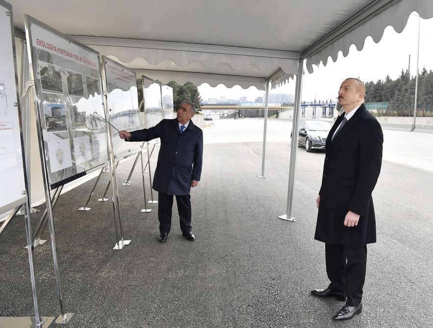 Prezident İlham Əliyev Bakı-Sumqayıt yolunun genişləndirilməsi  çərçivəsində görülən işlərlə tanış olub, Moskva prospekti ilə 20 Yanvar küçəsinin kəsişməsindəki piyada keçidinin açılışında da iştirak edib (FOTO/VİDEO) (YENİLƏNİB)