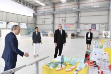 Prezident İlham Əliyev və birinci xanım Mehriban Əliyeva Sumqayıt Kimya Sənaye Parkında tibbi maska istehsalı müəssisəsinin açılışında iştirak ediblər (FOTO/VİDEO) (YENİLƏNİB)