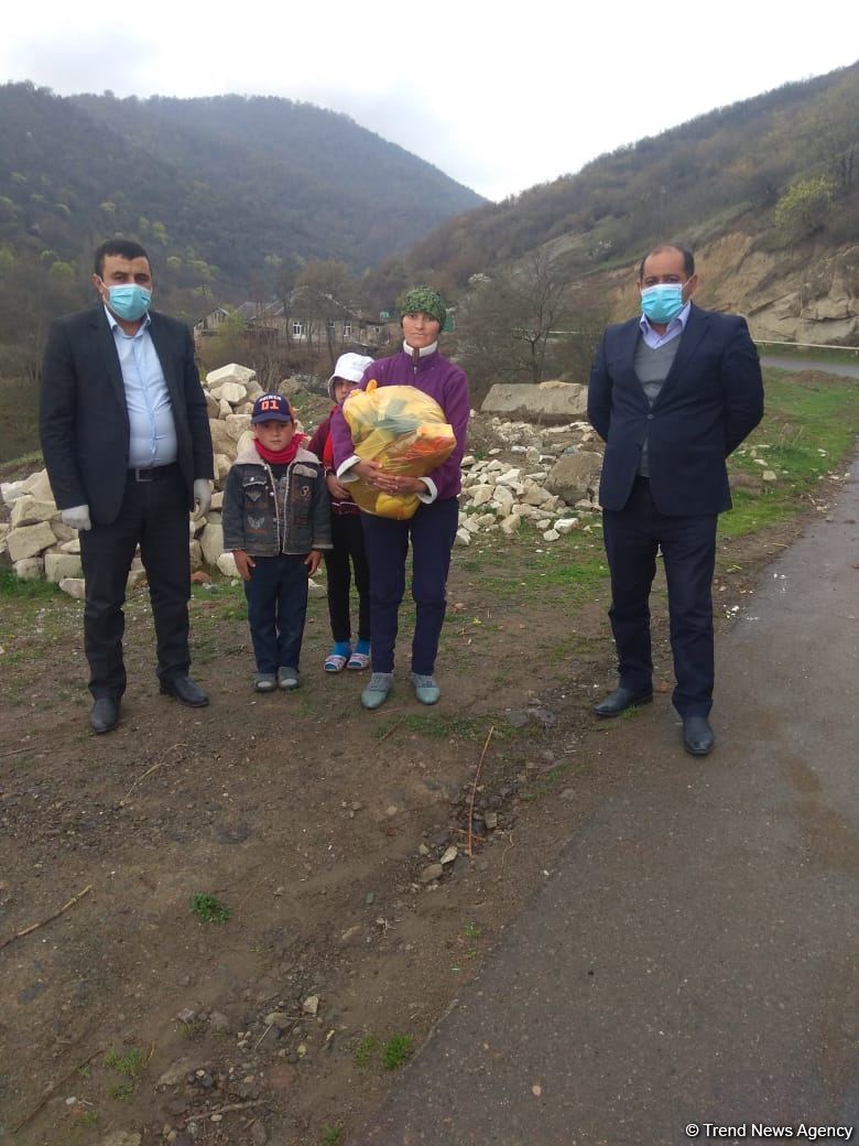 Deputat Arzu Nağıyev aztəminatlı, tənha yaşayan 50 ailəyə ərzaq yardımı edib (FOTO)