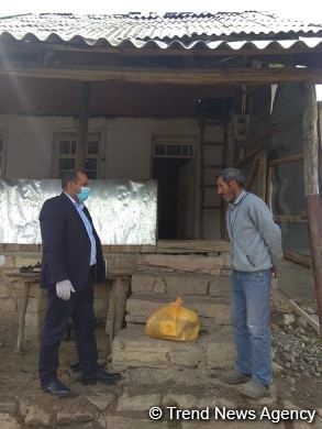 Deputat Arzu Nağıyev aztəminatlı, tənha yaşayan 50 ailəyə ərzaq yardımı edib (FOTO)