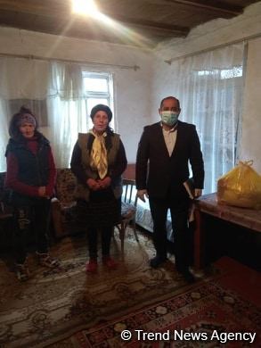 Deputat Arzu Nağıyev aztəminatlı, tənha yaşayan 50 ailəyə ərzaq yardımı edib (FOTO)