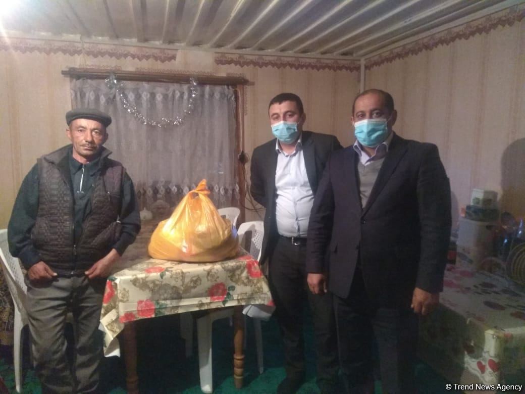Deputat Arzu Nağıyev aztəminatlı, tənha yaşayan 50 ailəyə ərzaq yardımı edib (FOTO)