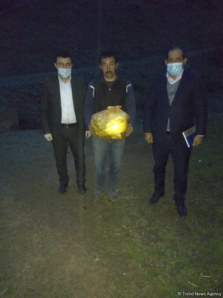 Deputat Arzu Nağıyev aztəminatlı, tənha yaşayan 50 ailəyə ərzaq yardımı edib (FOTO)