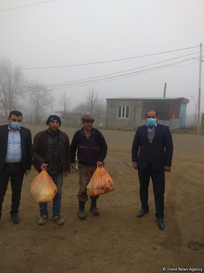 Deputat Arzu Nağıyev aztəminatlı, tənha yaşayan 50 ailəyə ərzaq yardımı edib (FOTO)