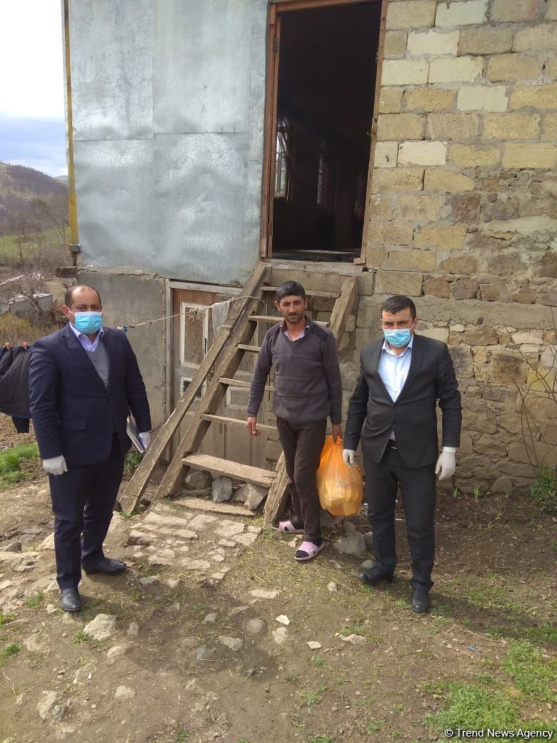 Deputat Arzu Nağıyev aztəminatlı, tənha yaşayan 50 ailəyə ərzaq yardımı edib (FOTO)