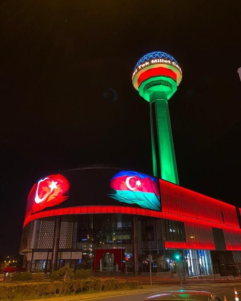 Birinci vitse-prezident Mehriban Əliyeva: Qardaş Türkiyəyə dərin minnətdarlığımı bildirirəm! Ölkələrimiz daim bir-birinin yanındadır – həm sevincli günlərdə, həm çətin sınaq günlərində (FOTO)