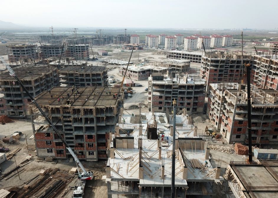 Prezident İlham Əliyev 3042 məcburi köçkün ailəsi üçün yaşayış binalarından ibarət  məhəllələrdə tikinti işlərinin gedişi ilə tanış olub (FOTO/VİDEO) (YENİLƏNİB)