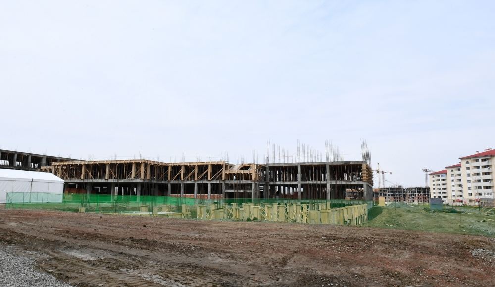 Prezident İlham Əliyev 3042 məcburi köçkün ailəsi üçün yaşayış binalarından ibarət  məhəllələrdə tikinti işlərinin gedişi ilə tanış olub (FOTO/VİDEO) (YENİLƏNİB)