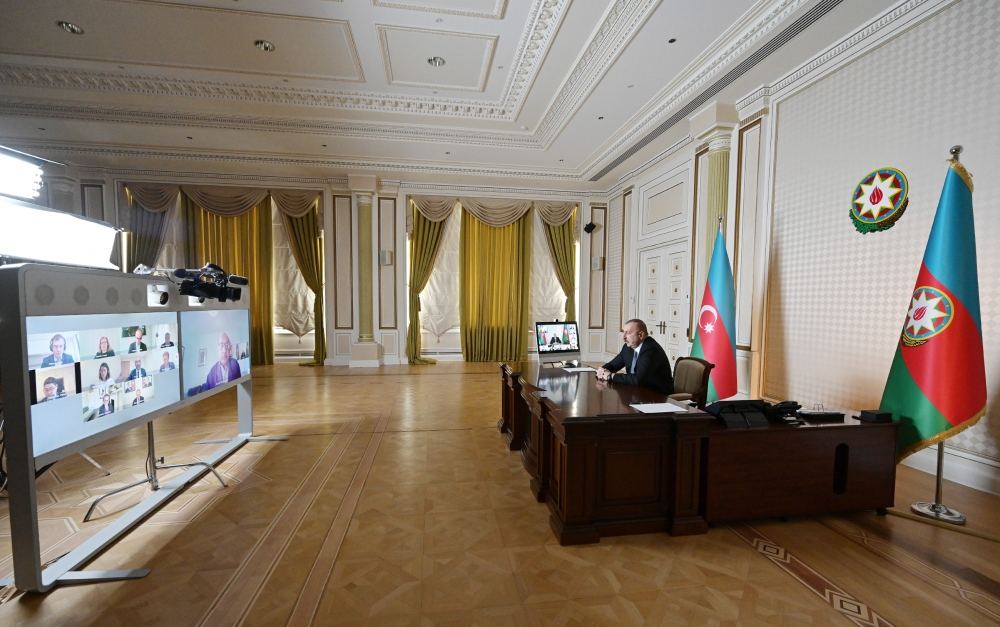 Prezident İlham Əliyevlə Avropa Yenidənqurma və İnkişaf Bankının prezidenti arasında videokonfrans keçirilib (FOTO/VİDEO) (YENİLƏNİB)