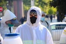 Bakının küçələri dezinfeksiya olunur (FOTOREPORTAJ)