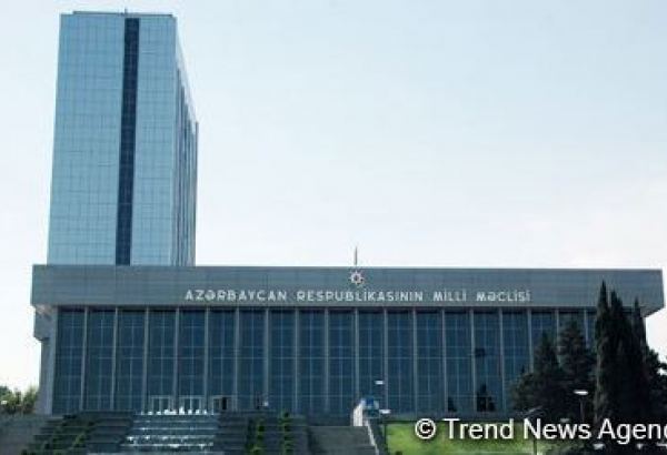 Milli Məclisin növbəti plenar iclası başlayıb, gündəlikdə 15 məsələ var