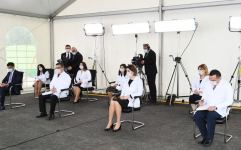Prezident İlham Əliyev və birinci xanım Mehriban Əliyeva Bakıda modul tipli ilk xəstəxana kompleksinin açılışında iştirak ediblər (FOTO/VİDEO) (YENİLƏNİB)