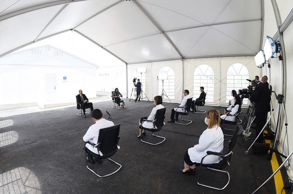 Prezident İlham Əliyev və birinci xanım Mehriban Əliyeva Bakıda modul tipli ilk xəstəxana kompleksinin açılışında iştirak ediblər (FOTO/VİDEO) (YENİLƏNİB)