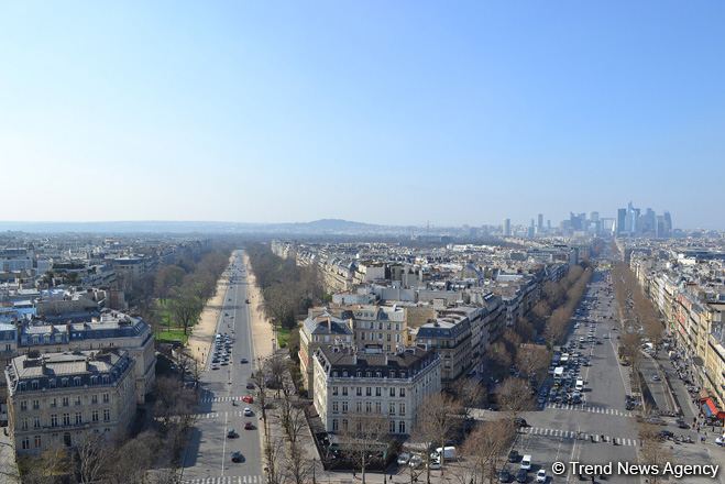 Paris meriyasının mövcud olmayan nəyisə tanımaq həvəsinə düşməsi siyasi romantizmdir - Deputat