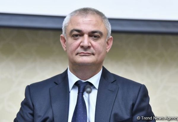 İlqar Mustafayev: Yararsız atraksionlar bulvar ərazisindən çıxarılıb