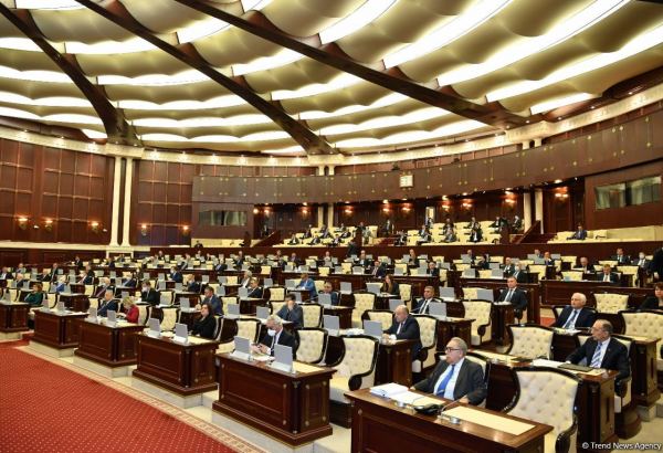 Deputatlar bu gün bir neçə qanun layihəsini müzakirə edəcək - SİYAHI
