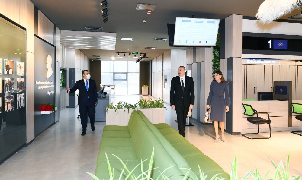 Prezident İlham Əliyev və birinci xanım Mehriban Əliyeva 3 saylı DOST mərkəzinin açılışında iştirak ediblər (FOTO/VİDEO) (YENİLƏNİB)