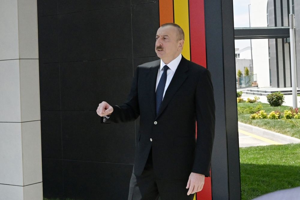Prezident İlham Əliyev və birinci xanım Mehriban Əliyeva 3 saylı DOST mərkəzinin açılışında iştirak ediblər (FOTO/VİDEO) (YENİLƏNİB)