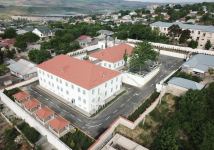 Prezident İlham Əliyev və birinci xanım Mehriban Əliyeva Heydər Əliyev Fondunun təşəbbüsü ilə Şamaxıda inşa olunan körpələr-evi uşaq bağçasının açılışında iştirak ediblər (FOTO/VİDEO) (YENİLƏNİB)