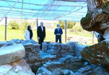 Prezident İlham Əliyev və birinci xanım Mehriban Əliyeva Şamaxıda Pir Ömər Sultan ziyarətgahında bərpa-konservasiya işləri ilə tanış olublar (FOTO/VİDEO) (YENİLƏNİB)