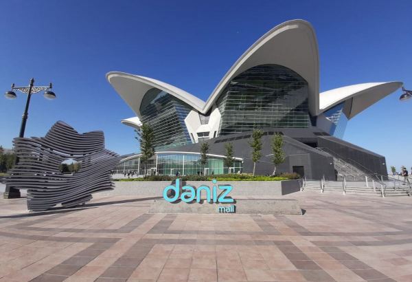 Bakıda yeni açılan "Dəniz Mall"dan görüntülər (VİDEO) (FOTO)