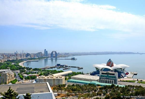 Paytaxt sakinlərinin sevimli istirahət məkanı - Dağüstü park (FOTO)