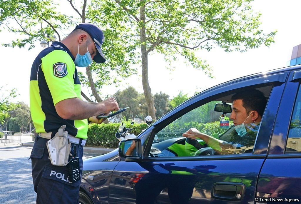 Paytaxtda küçə və yollarda son vəziyyət (FOTO)