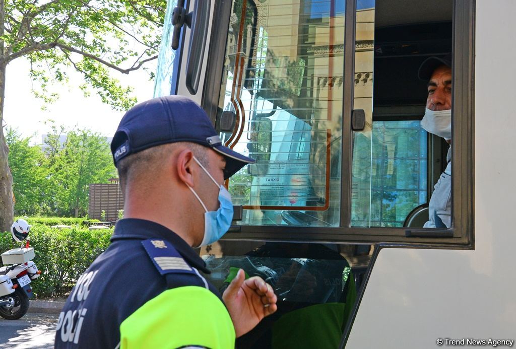 Paytaxtda küçə və yollarda son vəziyyət (FOTO)