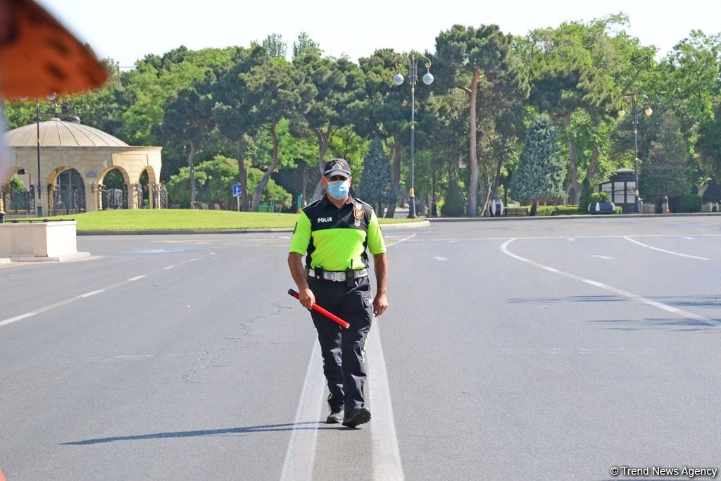 Paytaxtda küçə və yollarda son vəziyyət (FOTO)