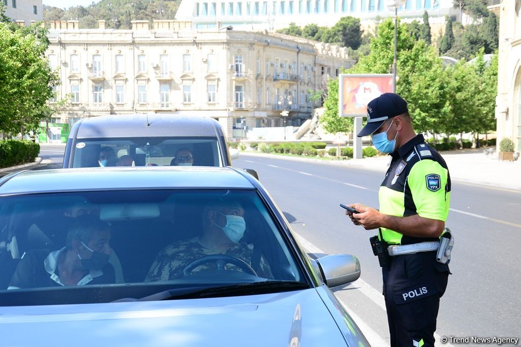 Paytaxtda küçə və yollarda son vəziyyət (FOTO)