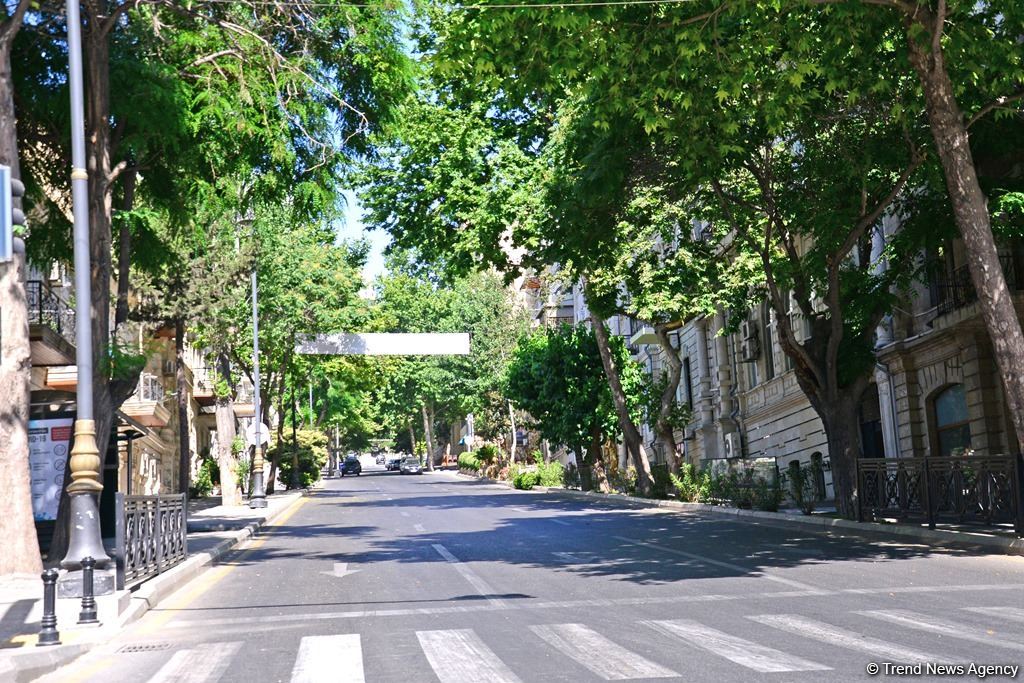 Paytaxtda küçə və yollarda son vəziyyət (FOTO)