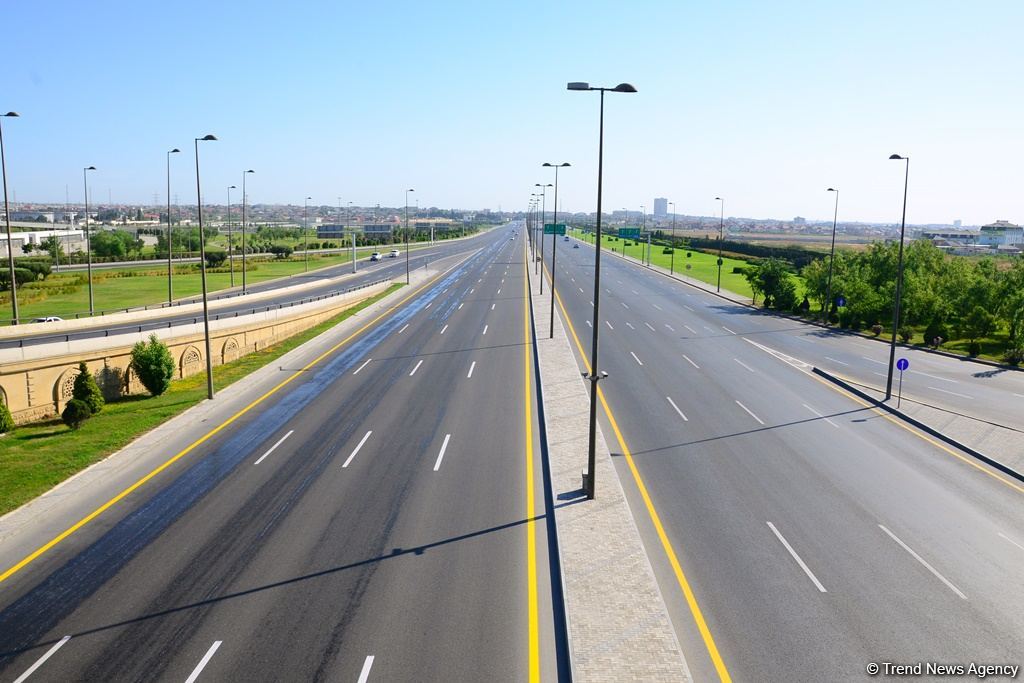 Paytaxtda küçə və yollarda son vəziyyət (FOTO)