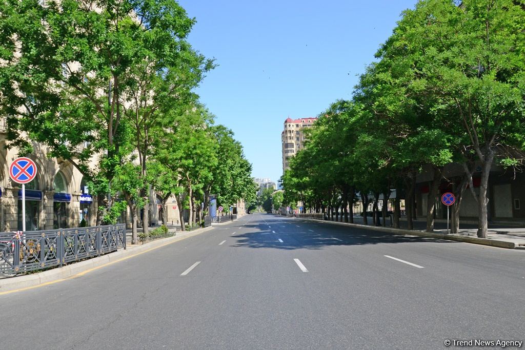 Paytaxtda küçə və yollarda son vəziyyət (FOTO)
