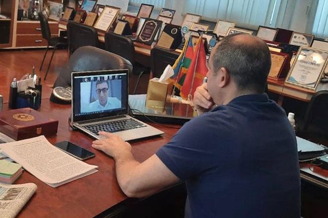 Milli Məclisin Gənclər və idman komitəsi gənclərlə onlayn konfrans keçirib (FOTO)
