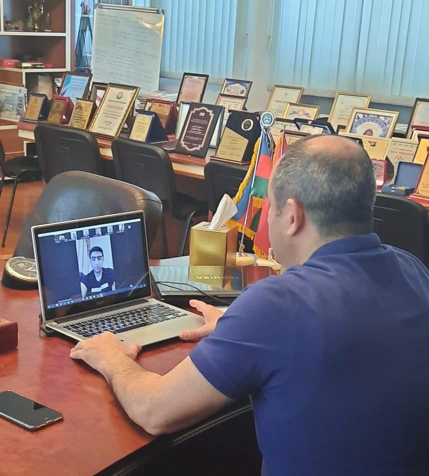 Milli Məclisin Gənclər və idman komitəsi gənclərlə onlayn konfrans keçirib (FOTO)