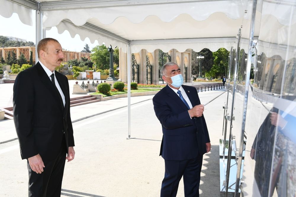 Prezident İlham Əliyev Bakının Neapol küçəsindəki yerüstü piyada keçidinin açılışında iştirak edib (FOTO/VİDEO) (YENİLƏNİB)