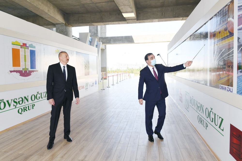 Prezident İlham Əliyev Gəncə İdman Sarayının tikintisi ilə tanış olub (FOTO/VİDEO) (YENİLƏNİB)