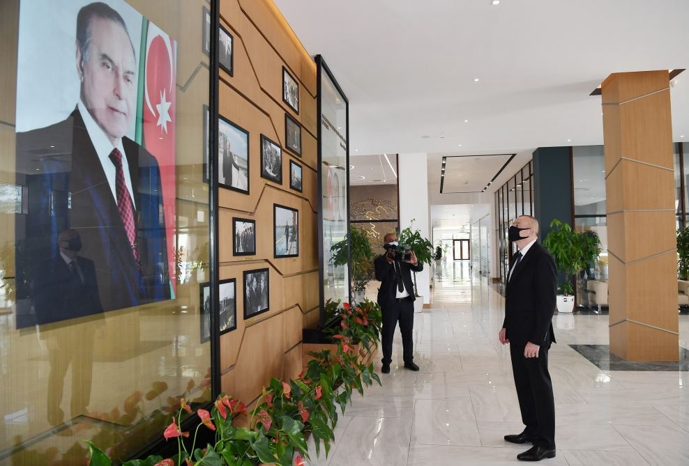 Prezident İlham Əliyev “Azərbaycan” İstilik Elektrik Stansiyasının əsaslı yenidənqurmadan sonra istifadəyə verilməsi tədbirində iştirak edib (FOTO/VİDEO) (YENİLƏNİB-2)