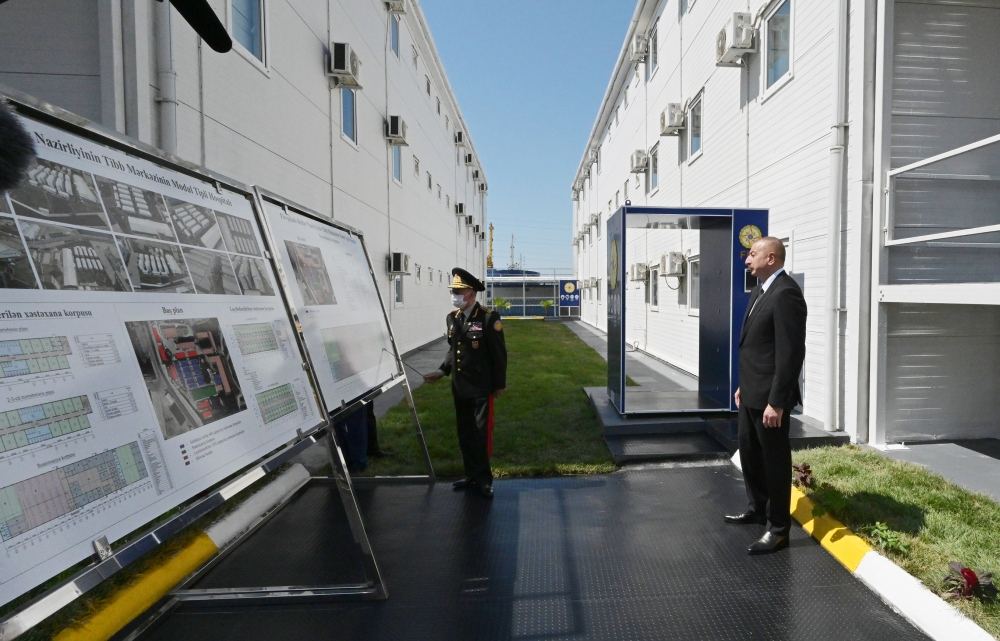 Prezident İlham Əliyev və birinci xanım Mehriban Əliyeva Bakının Xətai rayonunda modul tipli hospitalın açılışında iştirak ediblər (FOTO/VİDEO) (YENİLƏNİB-2)