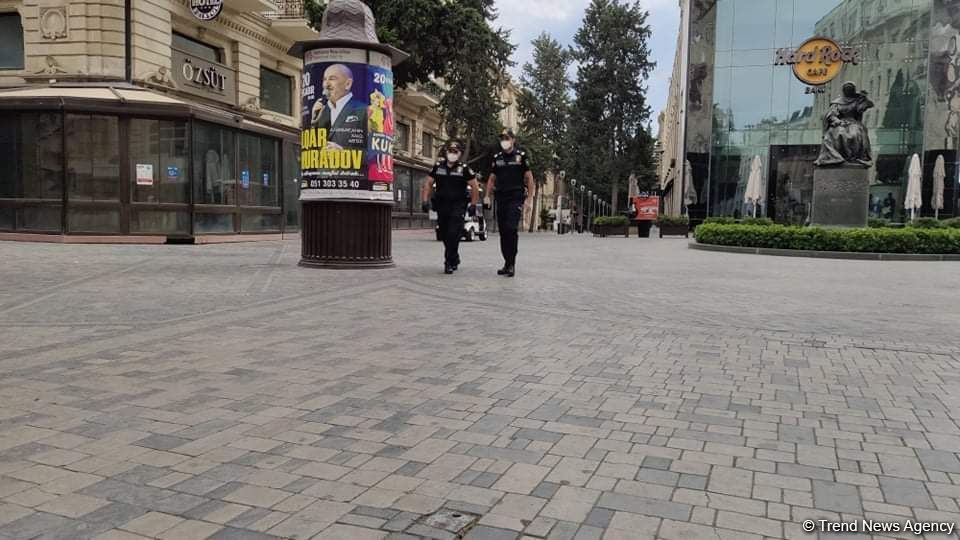 Bakıda küçə və yollarda son vəziyyət (FOTO)