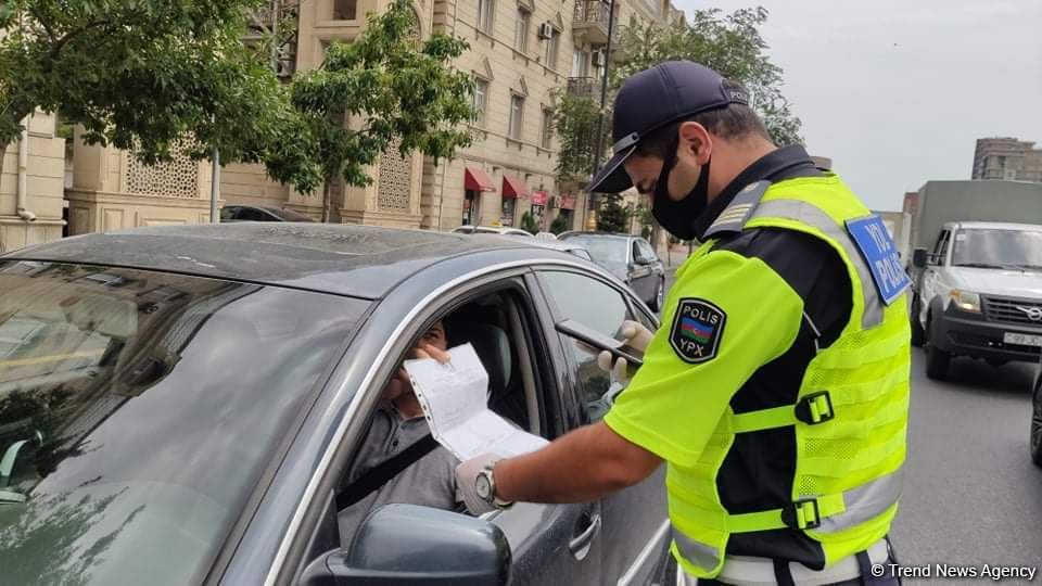 Bakıda küçə və yollarda son vəziyyət (FOTO)