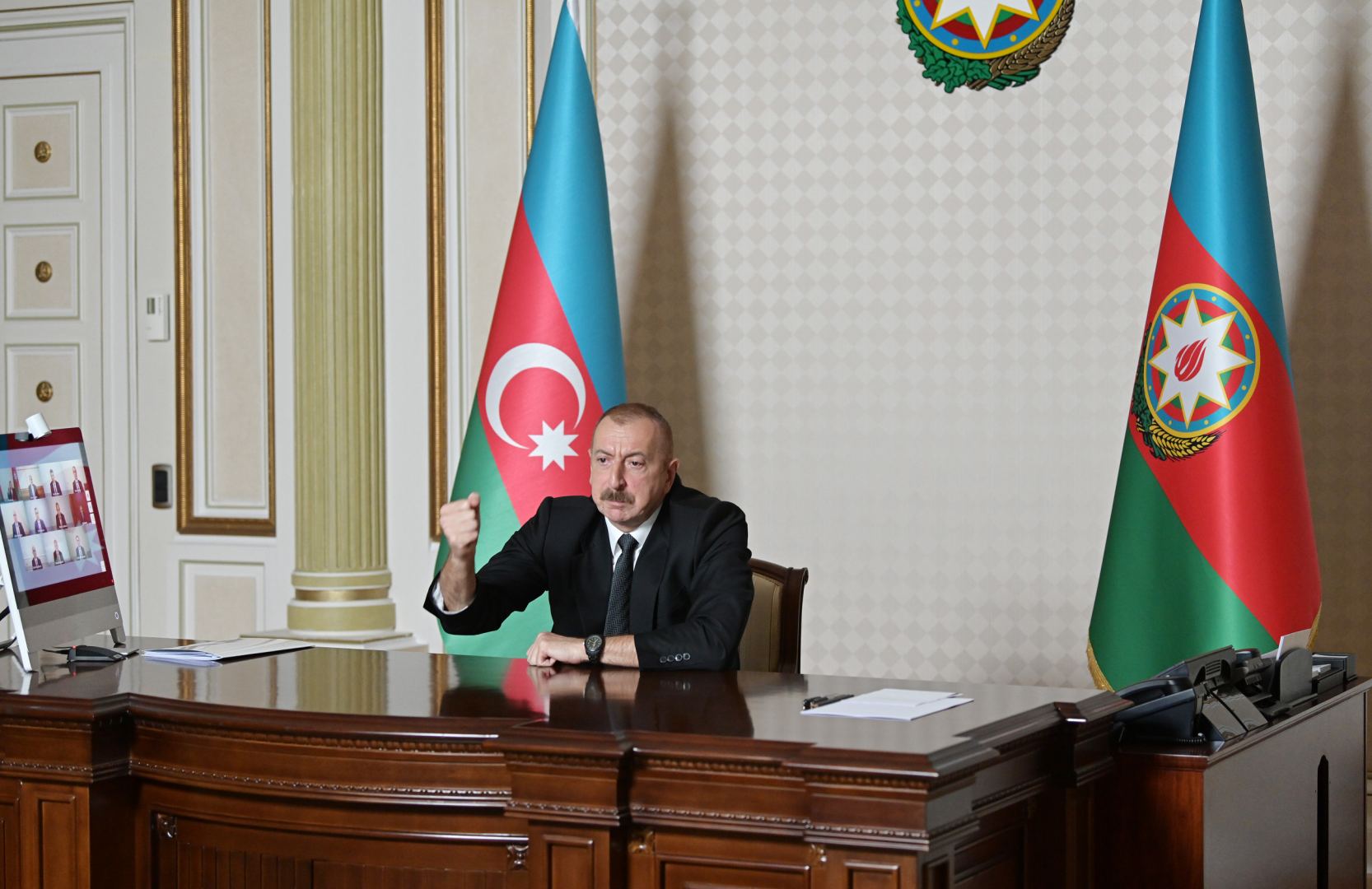 Prezident İlham Əliyevin sədrliyi ilə Nazirlər Kabinetinin 2020-ci ilin birinci yarısının sosial-iqtisadi inkişafının yekunlarına və qarşıda duran vəzifələrə həsr olunan iclası keçirilib (FOTO/VİDEO) (YENİLƏNİB 2)
