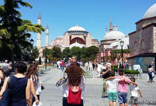 Ayasofyada ilk cümə namazı qılınır